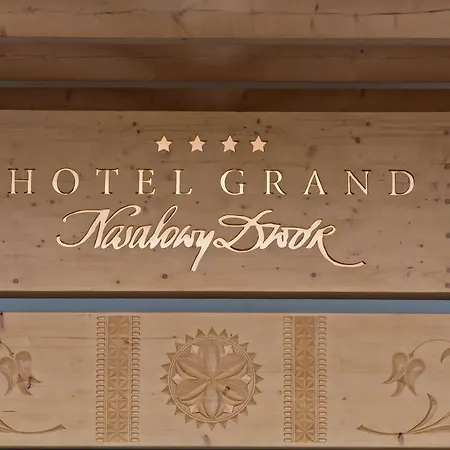 Grand Nosalowy Dwor Готель